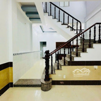 Nhà Phố Mặt Tiền Kinh Doanh Nguyễn Đình Chiểu Gần Bigc Go Tp. Dĩ An