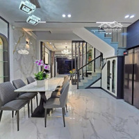 Chủ Ngộp Bank Cần Bán Gấp!!! Nhà Đẹp 1 Trệt 1 Lầu. Thiết Kế Kiểu Mới Đẹp Đẽ Sạch Sẽ Giá Bán 780 Triệu.
