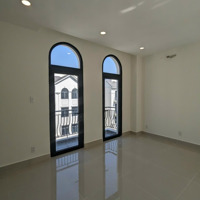 Cho Nhà Liền Kề The Manhattan 84M2, Mới Hoàn Thiện Ngay Cổng Vinwonders Chỉ 25 Triệu.