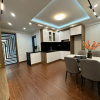 Bán Nhà Tập Thể 345 Giải Phóng 120M 3 Ngủ 1 Vs Giá Bán 4.2 Tỷ. Liên Hệ: 0976447654