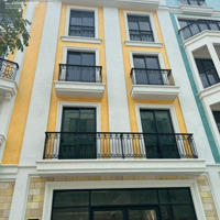 Chính Chủ Bán Nhanh Căn Shophouse Mặt Quảng Trường View Biển Dự Án Sun Sầm Sơn - Giá 12X Tỷ.