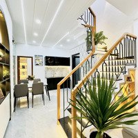 Nhà 2 Tầng Mễ Cốc, Quận 8. Đang Cho Thuê 19 Triệu/ Tháng . Giá Ưu Đãi 3 Tỷ 730/ 56M2. Liên Hệ: 0909867347