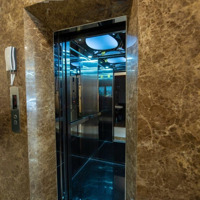 Toà Nhà Văn Phòng Mặt Phố Giảng Võ - 2 Mặt Thoáng -Diện Tích112M2 + 10 Tầng - Giá Chỉ Nhỉnh 80 Tỷ
