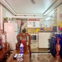 Bán Nhanh Nhà Hẻm Xe Hơi Đậu Trước Cửa, Sát Bên Uỷ Ban Phường, Vài Bước Ra Mặt Tiền, 0902771723