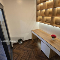 Chính Chủ Bán Căn Góc 3 Phòng Ngủ 2 Vệ Sinh Giá Cực Chất Tại Hà Nội Center Point, 7,2 Tỷ, 80M2 Sổ Đỏ Sẵn