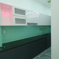 Bán Nhà Chính Chủ, Hẻm Xe Hơi Sát Mặt Tiền Đường, Trần Bình Trọng Quận 10, 52M2, 3T, 5 Phòng Ngủ Hẻm Thông