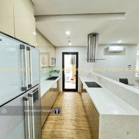 Căn Hộ 2 Phòng Ngủ87M2 - View Quận 1 Ngắm Toàn Thành Phố. Duy Nhất 1 Căn View Thoáng Block Iris Mới Nhất