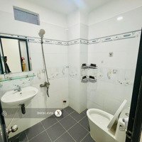 Cho Thuê Phòng 20M2 Cửa Sổ Lớn - Gần Cmt8 - Lý Thường Kiệt