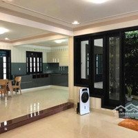 Sập Nặng Nề. Hạ Giá Bán Nhanh Biệt Thự Mặt Biển, Đt 303M2 ( Mặt Tiền 8,1M) Không Thể Rẻ Hơn