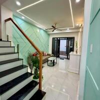 Bán nhà quá đẹp, 3.5 x 13m, đường Âu Dương Lân, gần cầu Chữ Y, P3Q8