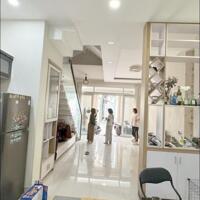 Gấp bán nhà 5 tầng,56m2, hẻm 6m thông Lý Thái Tổ Quận 10, Ở/KD Spa/Tóc, 11.2 Tỷ