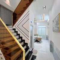 Nhà lầu mới Full nội thất, đậu được ô tô - Ninh Kiều Cần Thơ