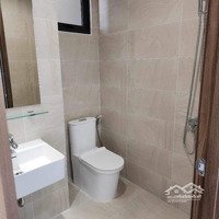 Bán Căn 2Pn+ 2 Vệ Sinh65M2 1,9 Tỷ B.04 Tầng Trung View Trực Diện Hồ Bơi Cực Đẹp Opal Skyline Có Nội Thất