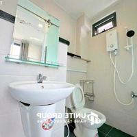 Cho Thuê Căn Hộ Cửa Sổ Trời, Máy Giặt Riêng, Rộng 25M2 Gần Lê Văn Sỹ, Trường Sa, 5P Đến Q1, Q3