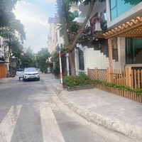 Chính Chủ Bán Biệt Thự Lk Việt Hưng, Đã Tách 2 Sổ Đẹp,Diện Tích192M2, 4Tầng, Kinh Doanh, Vị Trí Vip