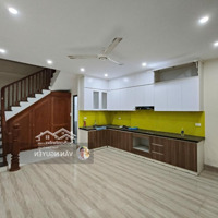 Nguyễn Ngọc Vũ 51M 5 Tầng,Mặt Tiền5M. Giá Bán 11.2 Tỷ ( Ctl )