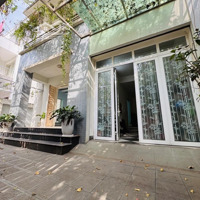 Bán Nhà Biệt Thự Noble Palace Long Biên, 40 Tỷ, 168M2, Chỉ Với View Đẹp