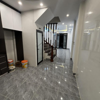 Bán Nhà 40M2, Ngõ Ô Tô Thông Tứ Tung, 20M Ra Ô Tô Tránh Ở Bắc Từ Liêm