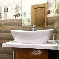 Bán Căn Hộ 5 Tầng An Thượng . Diện Tích 90M2. Gần Biển .