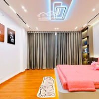 Nhà Đẹp Ở Ngay,Phố Nguyễn Công Trứ 33M Giá Bán 7.65 Tỷ