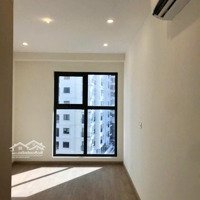 Vợ Chồng Em Cần Bán Gấp Trước Tết Ch 3N2W. Nội Thất Cao Cấp, View Hồ Thoáng, Đẹp. Liên Hệ: 0937 582686