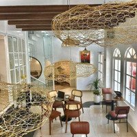 Nhà Đẹp Xuất Sắc, Villas Khủng Tuyến Đường Vip Nguyễn Gia Trí, Thiết Kế 3 Tầng, 8X20M, Giá Bán 36 Tỷ