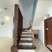 Chủ Cần Bán Gấp Nhà Ở Q6 - Phường 10/ Giá Bán 2Tỷ1/Shr -Diện Tích80M2 Gồm 1 Trệt 2 Lầu + 3P Ngủ Và 2Wc