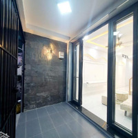 Gấp Bán Giảm Mạnh, Ngay Trần Hưng Đạo, Quận 5, Hẻm Xe Hơi, 4 X 18, Nhỉnh 9 Tỷ