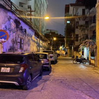 Nhỉnh 10 Tỷ, Sở Hữu Căn Nhà Lô Góc, Vị Trí Vàng Cầu Giấy. Oto Đỗ Cửa Ngày Đêm