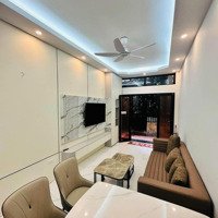 Cc Bán Gấp - 5.6 Tỷ - Nhà 4 Tầng 3 Ngủ Mới Đẹp, Phố Tôn Đức Thắng -Đống Đa, Trc Nhà Ba Gác Đẹp Lung