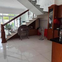 Nhà Đẹp 3 Tầnghẽm Xe Hơi, Tặng Nội Thất - 180M - Nhỉnh 6 Tỷ - Ngay Phan Văn Hớn, Hóc Môn