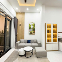 Chỉ Duy Nhất! Một Căn Nhà Giá Rẻ Đ. Cao Văn Lầu, Quận 6, Giảm Giá Cuối Năm Chỉ Còn 2 Tỷ Hơn, Diện Tích: 43M2