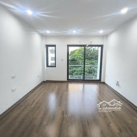Bán Gấp Nhà Bát Khối - Long Biên, 32M2 X 5 Tầng, Ô Tô Đỗ Cổng Chỉ 3.9 Tỷ, 0967182629