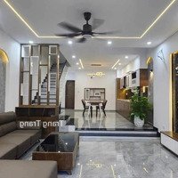 Bán Nhà Đầy Đủ Công Năng 3Tỷ550/73M2 Nguyễn Sơn Hà- P5- Q3 Gần Công An Phường Đang Cho Thuê 35 Triệuiệu