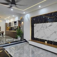 Bán Nhà Đầy Đủ Công Năng 3Tỷ550/73M2 Nguyễn Sơn Hà- P5- Q3 Gần Công An Phường Đang Cho Thuê 35 Triệuiệu