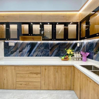 Kẹt Vốn Làm Ăn Tôi Bán Gấp Nhà Trần Quang Diệu, P14, Quận 3. Shr. Giá Chỉ 2 Tỷ 990 Triệu