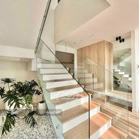 Cho Thuê Căn Penthouse One Verandah 3 Phòng Ngủ 195M2, Giá Bán 70 Triệu/Tháng