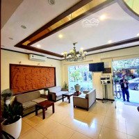 Siêu Của Hiếm! Lô Góc - 3 Ô Tô Tránh - Thang Máy Nhập Khẩu- Ks Cao Cấp - Vị Trí Đắc Địa- Dòng Tiền