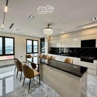 Bán Nhà Nguyễn Đình Hoàn, Cầu Giấy 8 Tỷ, 40 M2 5Tầng Thang Máy Vi Vu