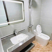 Nhà Sát Hồ Ba Mẫu - 10 Mét Ra Ô Tô Tránh Vỉa Hè - 38 Mét 6 Tầng Thang Máy - Hàng Xóm Cv Thống Nhất