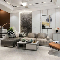 Bán Chung Cư Phố Yên Hòa - 2 Ngủ Ở Ngay - View Thoáng - 80M - Chỉ 5,35 Tỷ.
