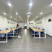 Văn Phòng 7X15M Sàn, Full Nội Thất, Có Thang Máy, Máy Lạnh. Giá Chỉ 12 Triệu