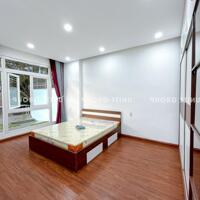 Căn hộ cửa sổ lớn full nội thất, máy giặt riêng 40m2 gần Vòng Xoay Hàng Xanh, Pearl Plaza, Landmark
