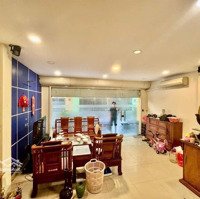 Chính Chủ Bán Nhà Phố Giang Văn Minh, Ô Tô Đỗ Cổng, Sát Phố, Nhà Xây Tâm Huyết Cực Đẹp, Ngõ Thông