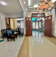 Ngay Vòng Xoay Lê Đại Hành - Âu Cơ Q11 - 7X15M - Hẻm 10M Lô Góc - Villa 3 Tầng View Công Viên