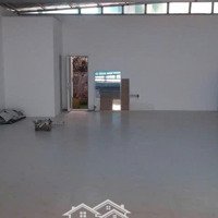 Cho Thuê Mặt Bằng Giao Với Đường Thảo Điền, Quận 2.Diện Tíchhơn 120M2. Giá Thuê 65 Triệu/Tháng