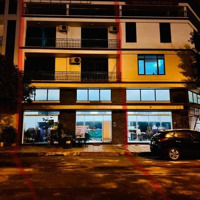 Chính Chủ Nhà Mặt Phố Nguyễn Mậu Tài, Chỉ Với Giá Bán 26 Tỷ, 5 Tầng, Mặt Tiền 9.5M, Nhà Đẹp