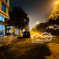 Chính Chủ Nhà Mặt Phố Nguyễn Mậu Tài, Chỉ Với Giá Bán 26 Tỷ, 5 Tầng, Mặt Tiền 9.5M, Nhà Đẹp