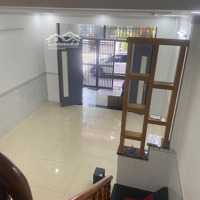 Bán Gấp Nhà Trệt Lầu Đường Nhựa Vỉa Hè Gần Vincom 550 Dĩ An
