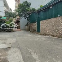 Hiếm! Cho Thuê Gấp Kho 1 Tầng Đường Văn Cao, Hoàng Hoa Thám. Ngõ 5M.diện Tích100M2,Mặt Tiền10M; 12 Triệu/Tháng